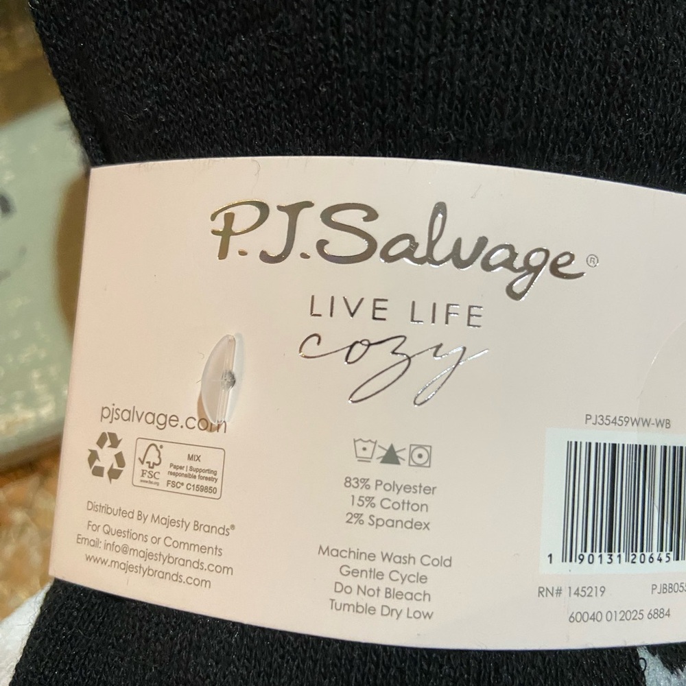 PJ Salvage Black and White Ruffle Socks - Picture 6 of 6